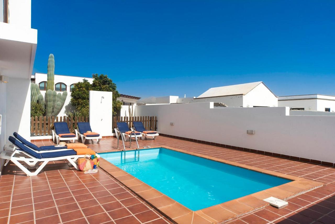 Villa Julianne 1 Puerto del Carmen  Eksteriør bilde